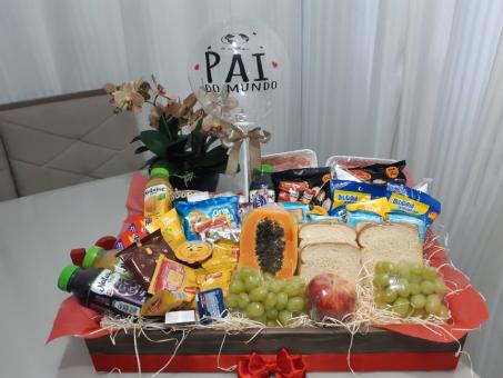 CESTA DE CAF� DA MANH� DE DIA DOS PAIS SUPER LUXO COM BAL�O BUBBLE