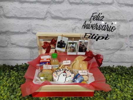 CESTA DE ANIVERS�RIO BOLO BENTO CAKE, FOTOS E BAL�O