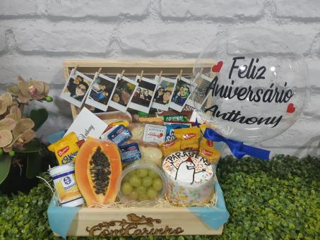 CESTA SABOR ESPECIAL COM BAL�O  FOTOS E BOLO BENTO CAKE