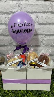CESTA DE CAF� ANIVERS�RIO VIDA DE CORES