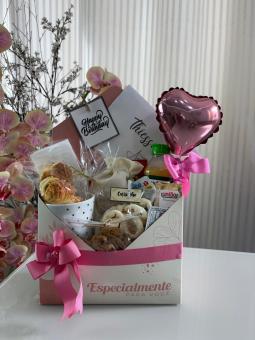 CESTA DE CAF� VOC� � ESPECIAL ROSA