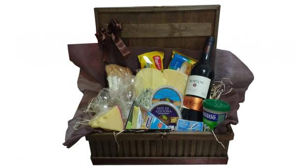 CESTAS DE QUEIJOS E VINHO LUXO COM VINHO RESERVA